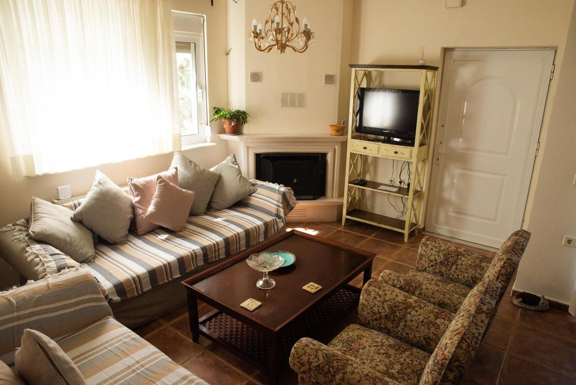알렉산드로폴리스 The Early Bird - Cosy 2-Floor House With Garden 빌라 외부 사진